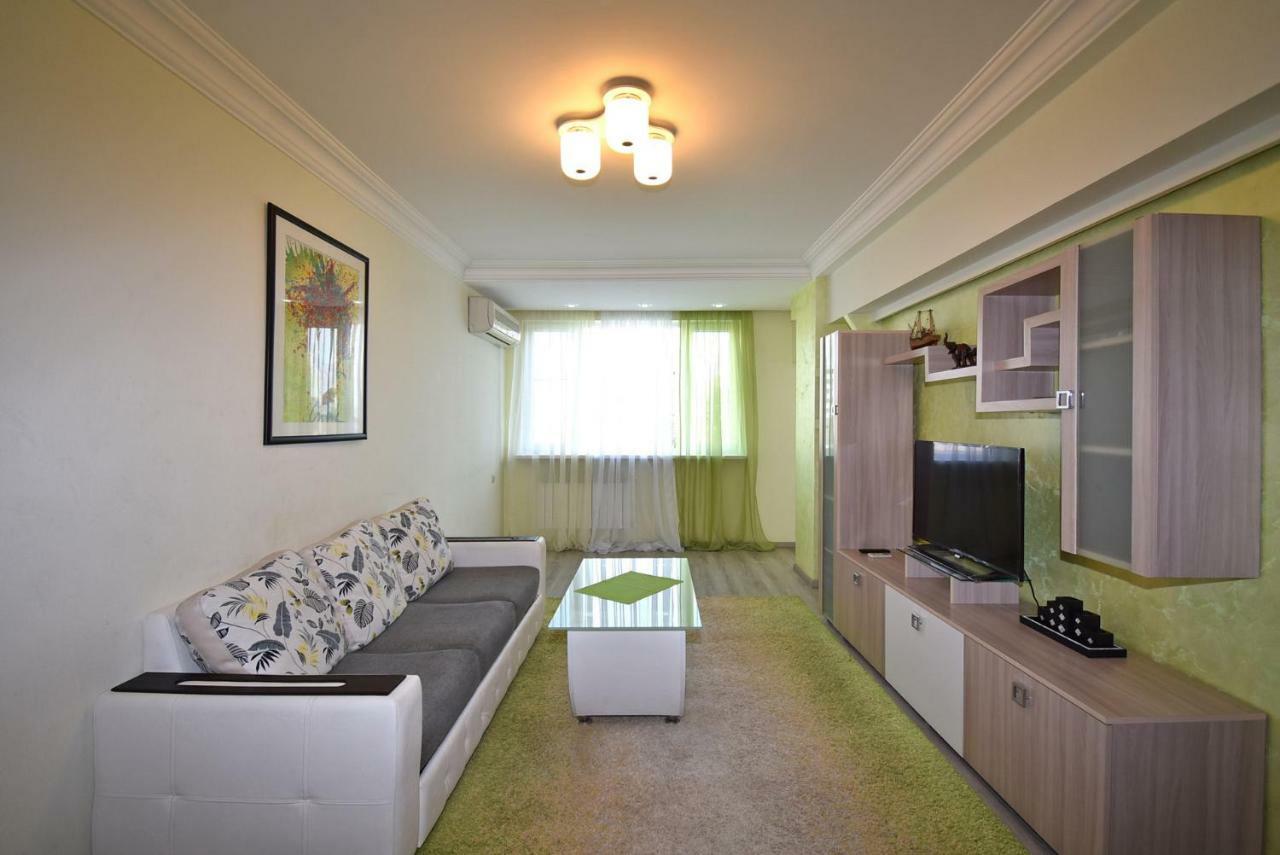 Perfect Apartment In Center Of Yerevan City Exterior photo